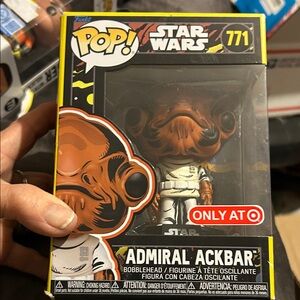 Funko Pop Star Wars Admiral Ackbar in Orange and White